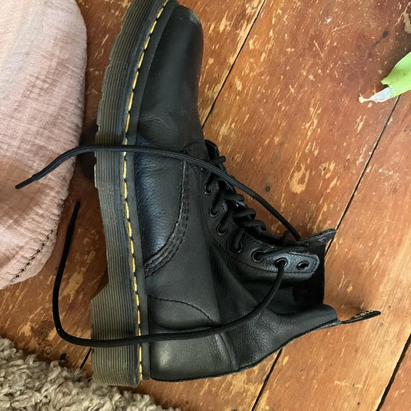 Doc Martens - Picture 1 of 1